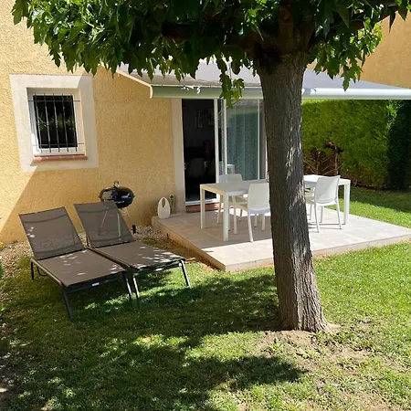 Villa En Provence 2 T3 Jardin Clos Et Spa Greoux-les-Bains Exterior photo